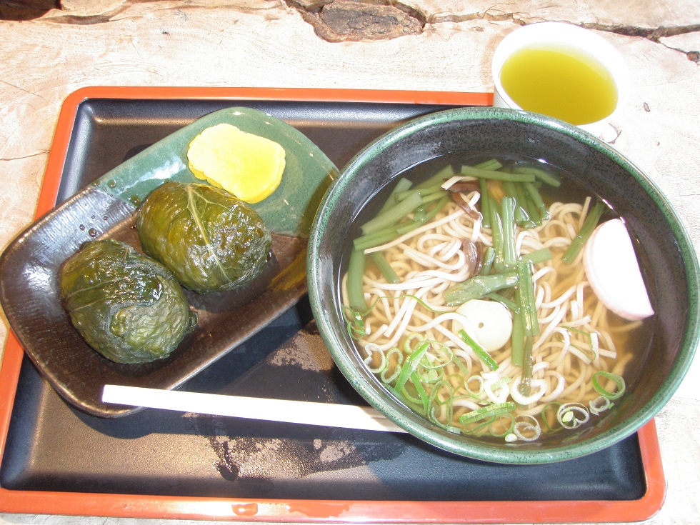めはりずし山菜そば