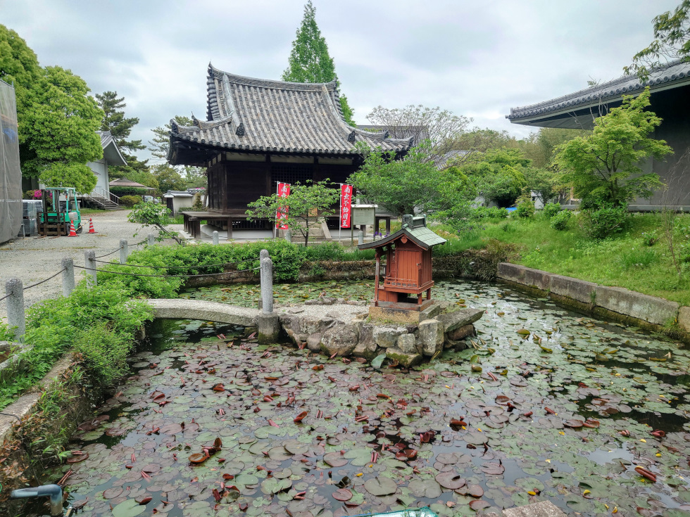 境内